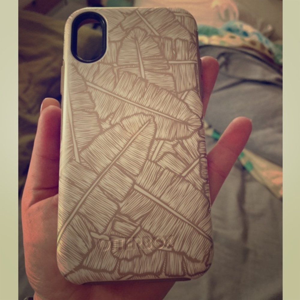 iPhone X Otterbox Symmetry